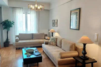 Elegant apartment in Acropolis