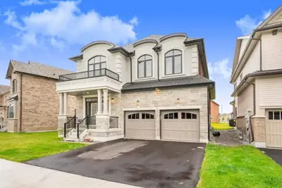 Image de 4 bedroom house with free parking on premises