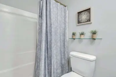 Image de Enjoy Savannah 4br w/King Bed