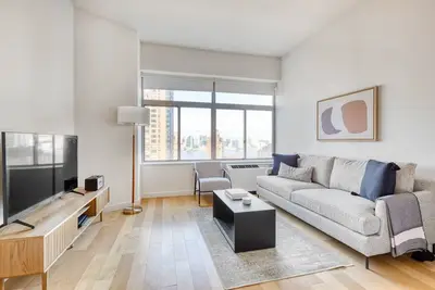 Image de Stylish FiDi Studio w/ Gym & Doorman, nr Freedom Tower, by Blueground