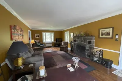 Image de New~Warm, Modern 3br Lodge/Cabin w/ Wood-Burn Fireplace
