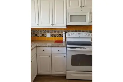 Image de Artistic 1-Br House with 1-Qn Bed & 1-Sofa Bed