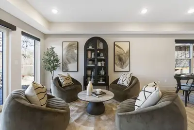 Image de Private Hot Tub Cabin with Lake Taneycomo Views & Access, Free Daily Tickets Near Branson Landing