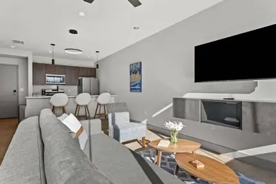 Image de 175 Lex - Walkable Downtown - Rupp Arena - Keeneland