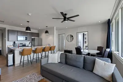 Image de 175 Lex - Spacious Two Bedroom Downtown Lexington