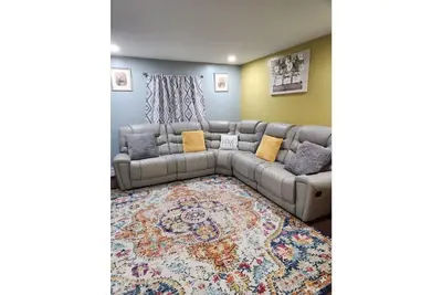 Image de Charming 2 Bedroom Home Away From Home Apartment