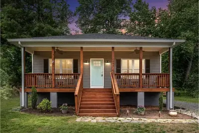 Image de Shore Cottage Getaway - Water access