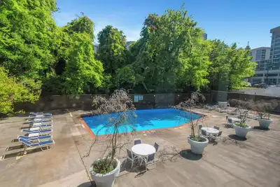 Image de Perfect Dtwn Condo with King beds