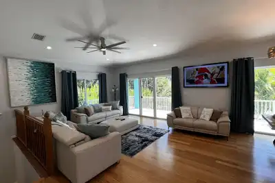 Image de Best location in downtown Islamorada. 2 Houses with Beach access!