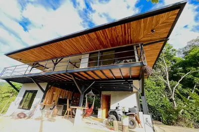 Image de Jungle Hideaway with River access and Oceanviews