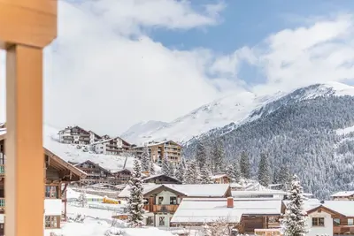 Image de Appartement 'Luisalle Top 1' avec vue sur les montagnes, terrasse partagée et Wi-Fi.