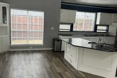 Image de 5 bedrooms amazing heated pool and spa