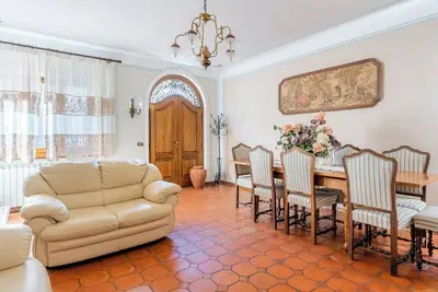 Image de Appartement \"Nonna Teta 7\" avec jardin privé et balcon.