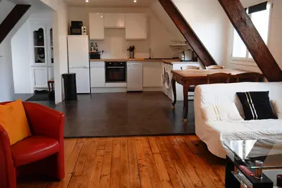 Image de Appartement rénové au centre du Palais, proche plage et commodités