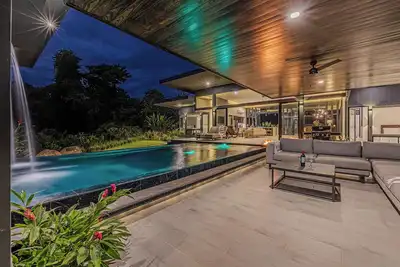 Image de Waterfall pool-Private-Amazing ocean and sunset views-Wildlife