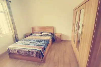 Image de Paisible 9 chambres à coucher stationnement gratuit pour les vacances