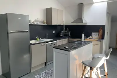 Image de Appartement spacieux, calme et cosy, centre ville, 7-8 personnes