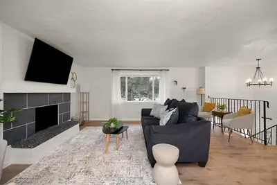 Image de Tranquil Valley Home I Refreshed & Revitalized