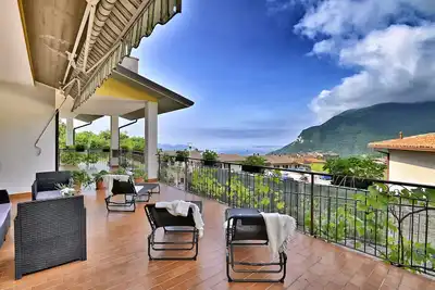 Image de Casa Ledio by Theater Home - with marvellous lake view