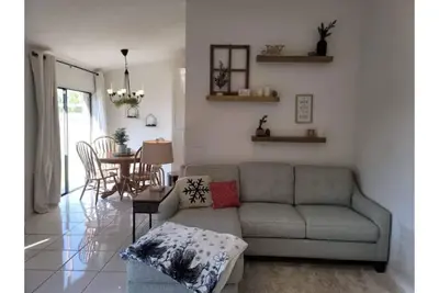 Image de Cozy Getaway 5 Min Walk to Parks