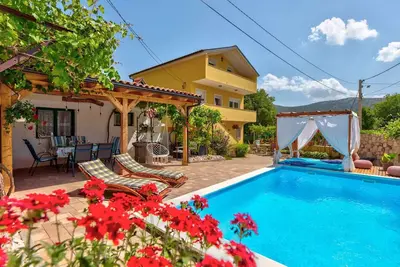 Image de Maison de vacances avec piscine et climatisation