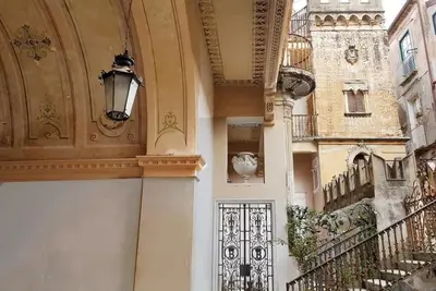 Image de Marina, 5 min. a pied de la plage, wifi, parking.