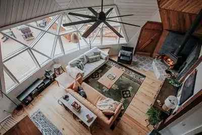 Image de Modern Dome + Cottage w/ Views of Amicalola State Park!