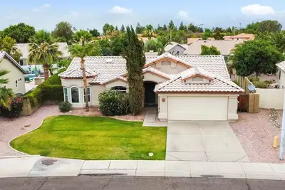 Image de Stylish Single-Story Home in Az
