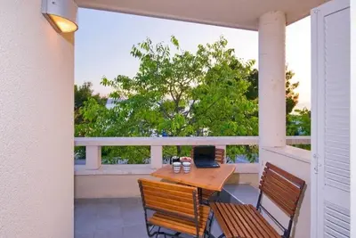Image de Appartement Studio dans Brela avec vue mer, terrasse, Climatisation, Wifi (201-3)