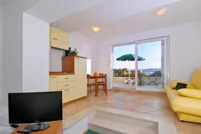Image de Appartement Studio dans Brela avec vue mer, terrasse, Climatisation, Wifi (201-6)