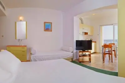 Image de Appartement Studio dans Brela avec vue mer, terrasse, Climatisation, Wifi (201-8)