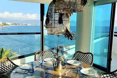 Image de Beachfront in Bucerias - 180 Degree Ocean Views - New Listing