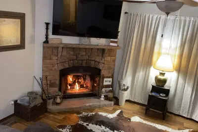 Image de Cozy riverside home