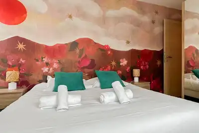 Image de Asana proche du lac, parking