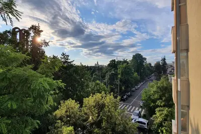 Image de Quiet place between two important parks in Bucharest. Very close to city centre
