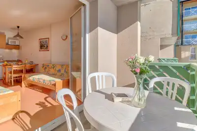 Image de 400m des pistes + navette! T2 cosy + accès spa