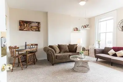 Image de Lovely 1-bedroom apartment in Downton Arts District 5 mins from Vcu