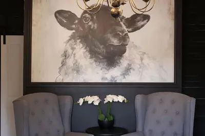 Image de A charming bed and breakfast -  a taste of country life.