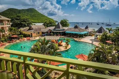 Image de Hiking & Scenic Views at Gros Piton! Direct Beach Access, Pool, Free Parking