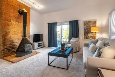 Adorable MtAdams 2br near it all