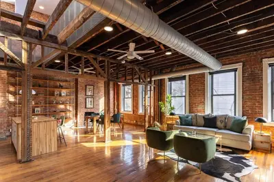 Stunning Loft in the heart of Otr