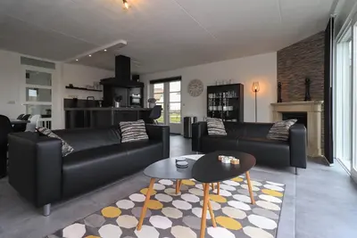 Image de Villa au bord de l'eau avec sauna en Frise