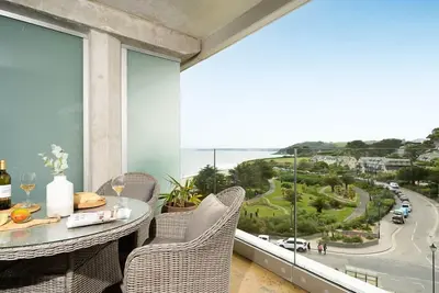 Starboard is a one bedroom apartment with high spec, modern and stylish interior