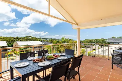 Image de 74a Sergeant Baker Drive - comfortable duplex with beautiful distant water views
