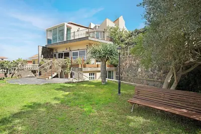 Image de Appartement de vacances \"Carmelo Y Carmela 5\" avec jardin partagé et Wi-Fi