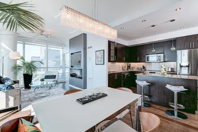 Image de Million Dollar Views | Cn Tower + Waterfront