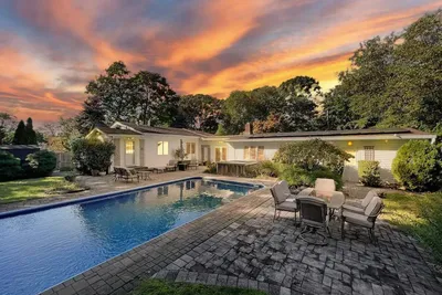 Image de Stylish Sunset Retreat Near Beach, Pool, Hot Tub