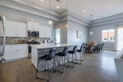 Image de Sand Dunes & Comfort Beckon at Ashley