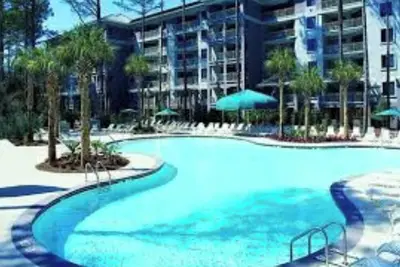 Image de Barony beach club hilton head courtyard