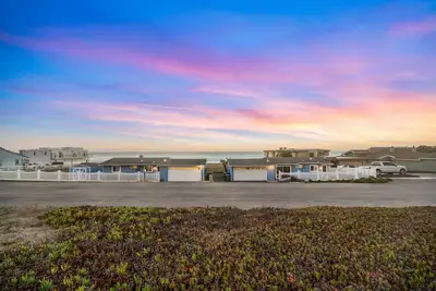 Image de Oceanfront Unicorn Cottage - No Comparable Property Around